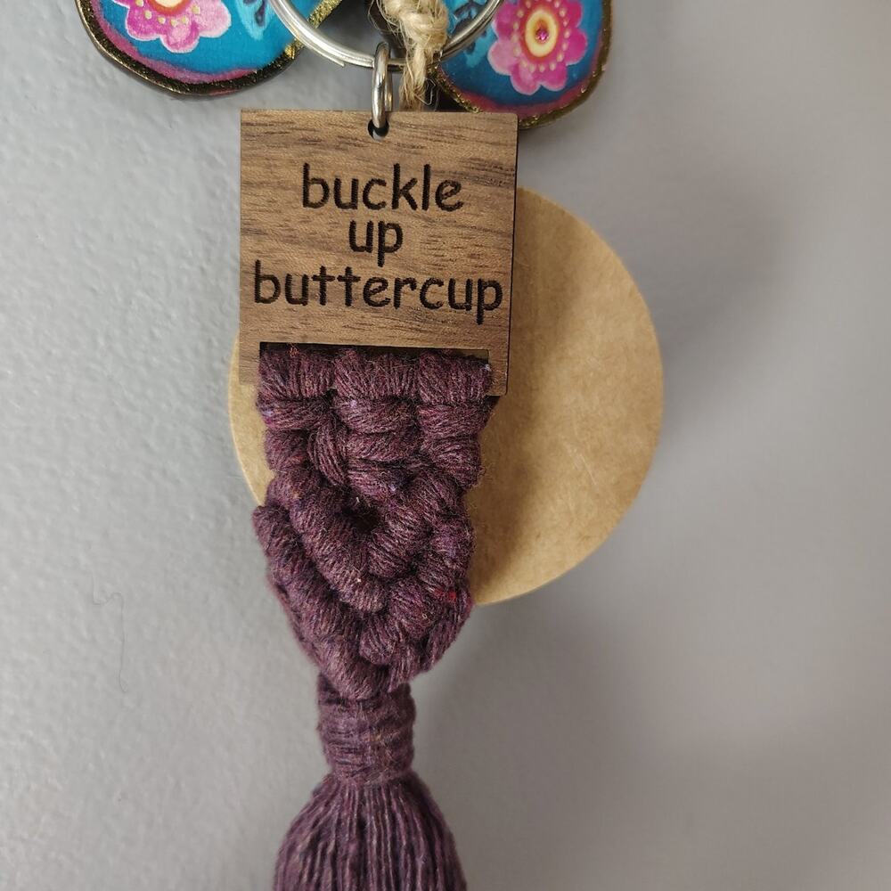 Handmade macrame Keychain - Picture 2 of 3
